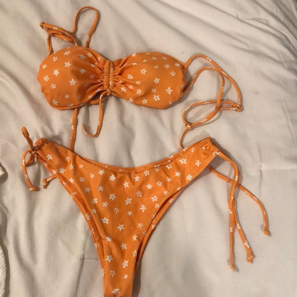Cute orange and white flowered ZAFUL bikini set